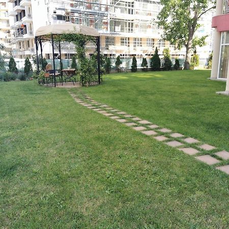Rose Garden Omax Apartments Sunny Beach Dış mekan fotoğraf
