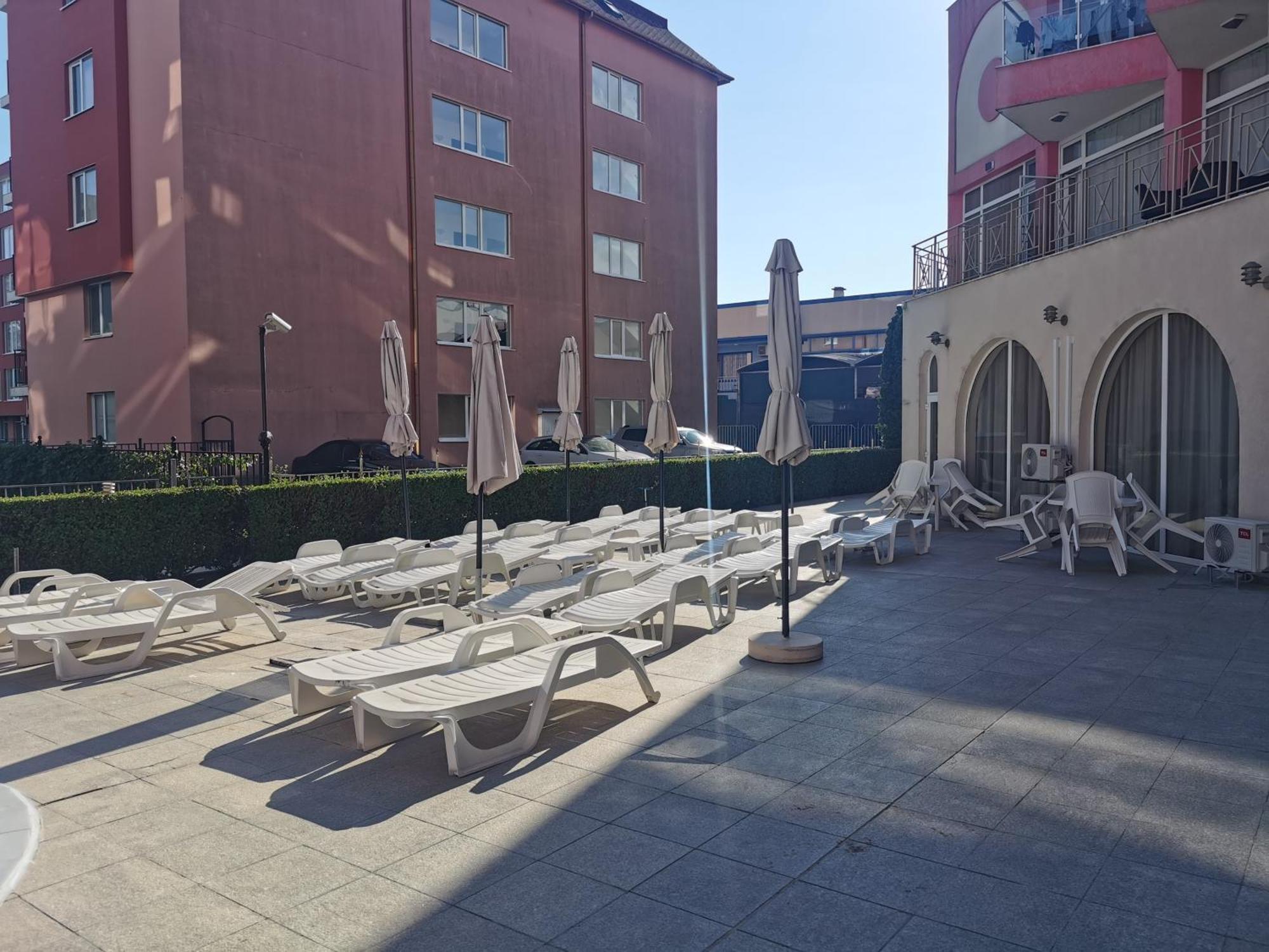 Rose Garden Omax Apartments Sunny Beach Dış mekan fotoğraf