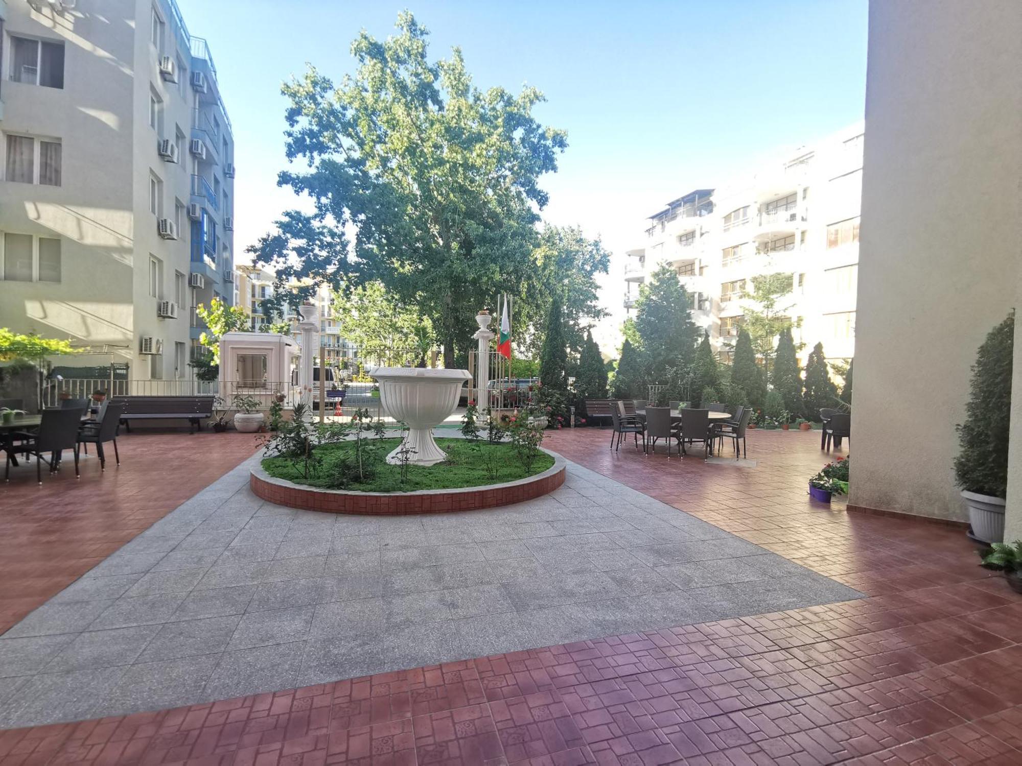 Rose Garden Omax Apartments Sunny Beach Dış mekan fotoğraf