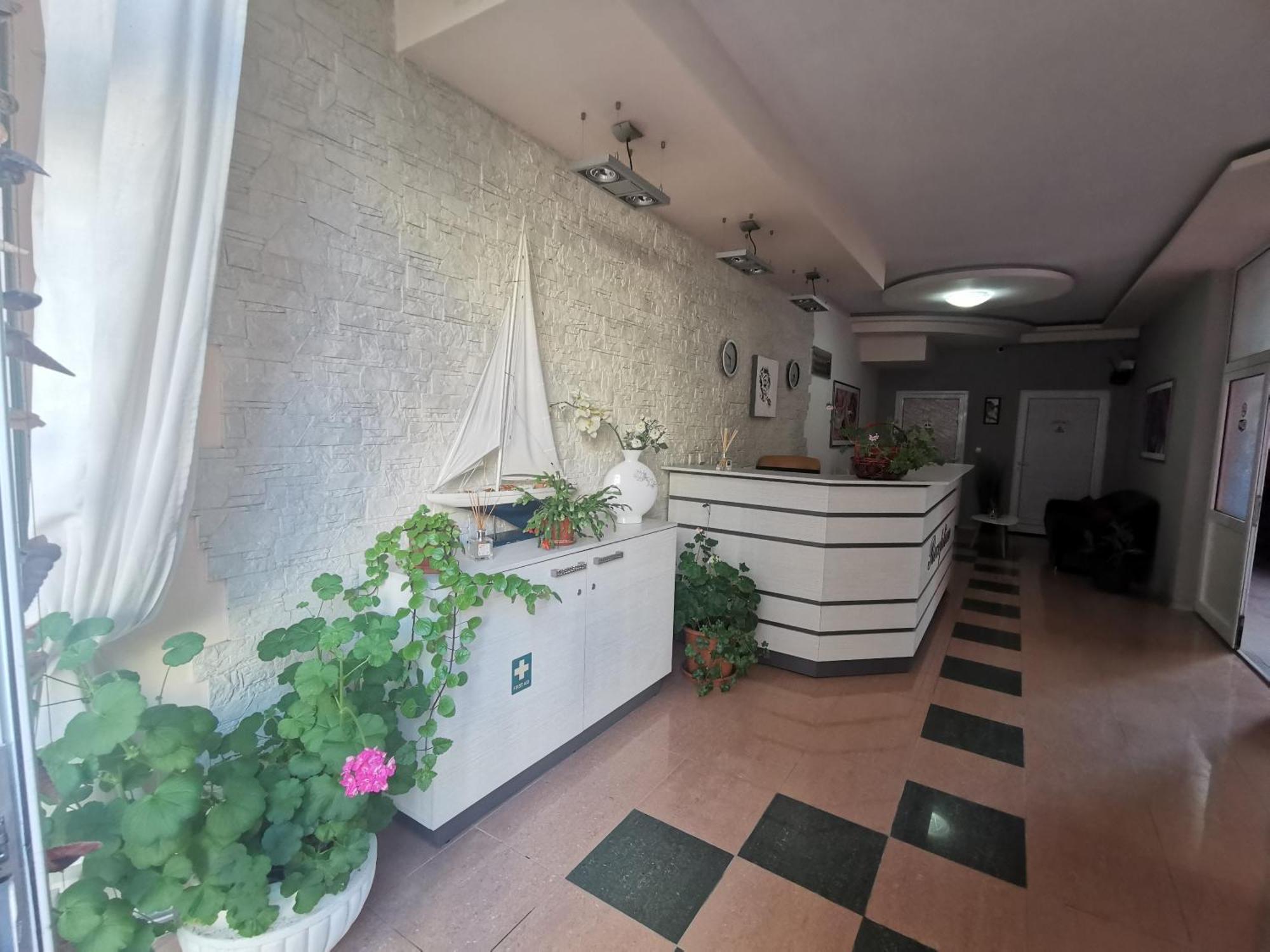 Rose Garden Omax Apartments Sunny Beach Dış mekan fotoğraf