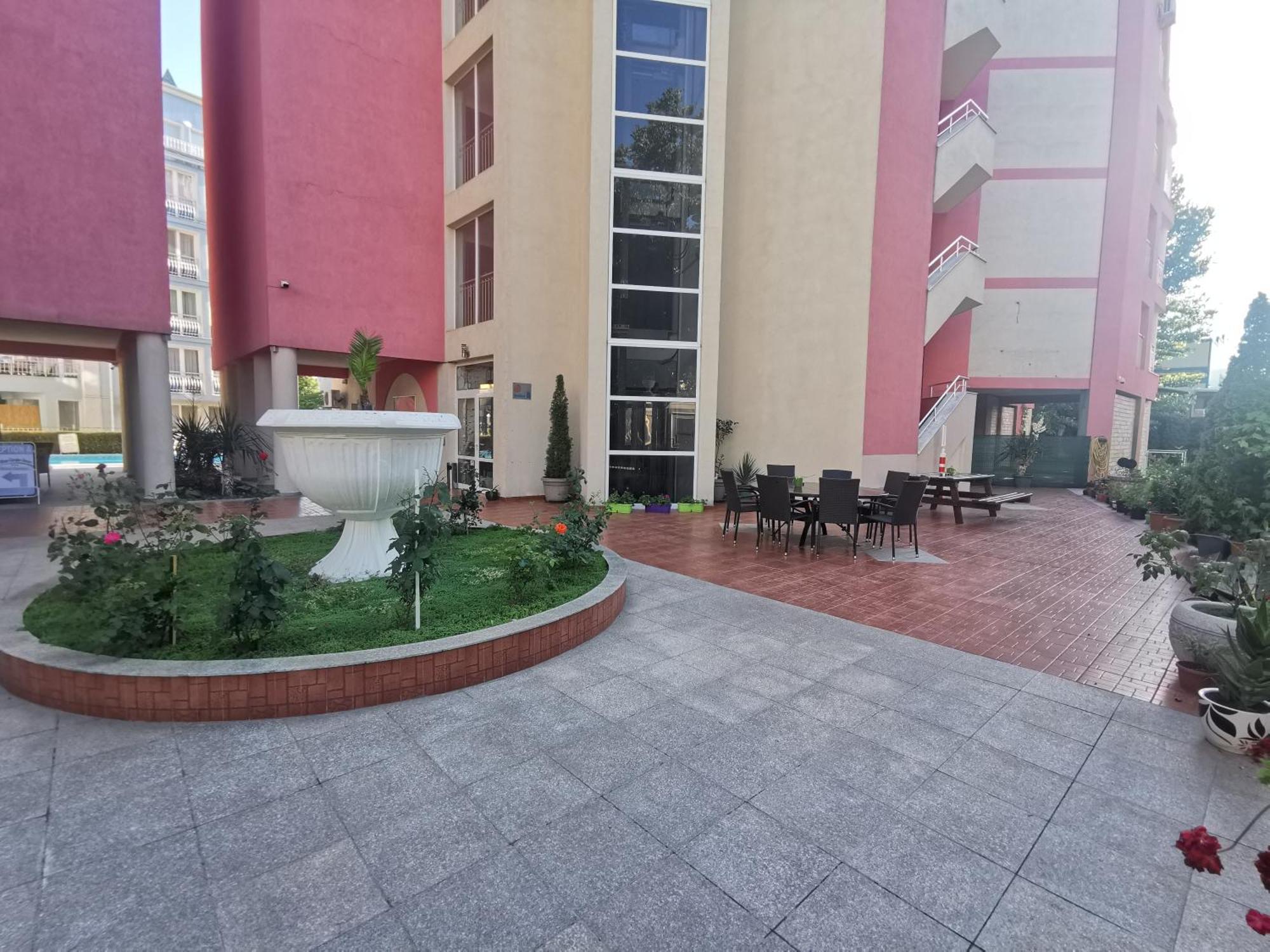 Rose Garden Omax Apartments Sunny Beach Dış mekan fotoğraf