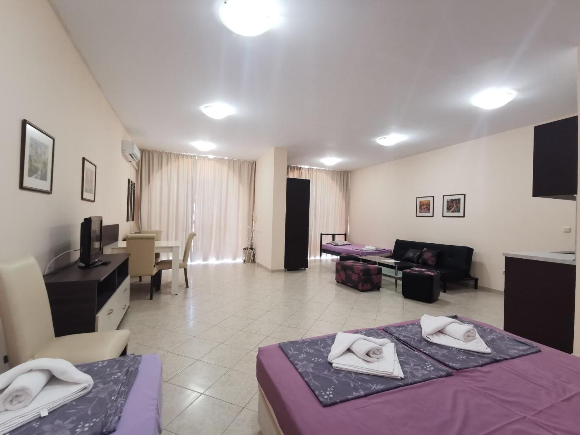 Rose Garden Omax Apartments Sunny Beach Oda fotoğraf