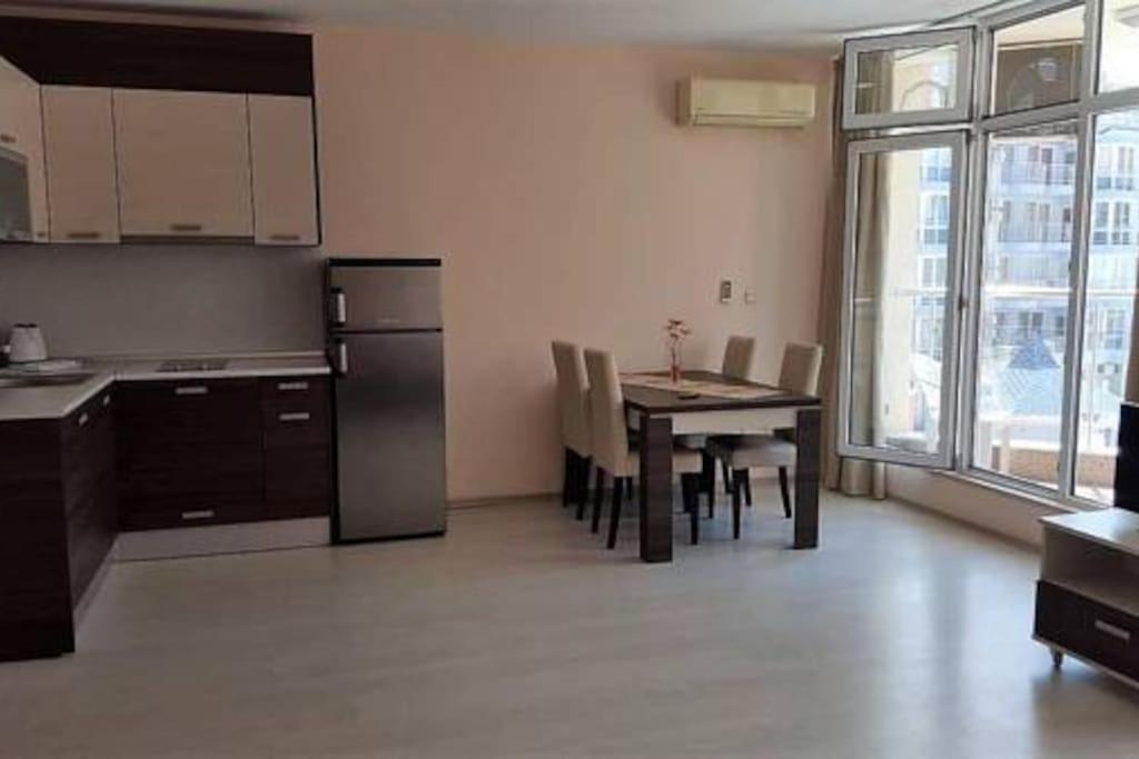 Rose Garden Omax Apartments Sunny Beach Dış mekan fotoğraf
